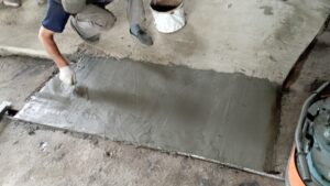 IMG_20230713_142138-300x169 Ремонт въезда в производственный цех тиксотропным ремонтным составом для бетона МОНОХИМ 2016 (R3)