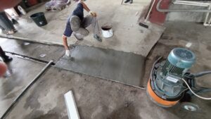 IMG_20230713_142140-300x169 Ремонт въезда в производственный цех тиксотропным ремонтным составом для бетона МОНОХИМ 2016 (R3)
